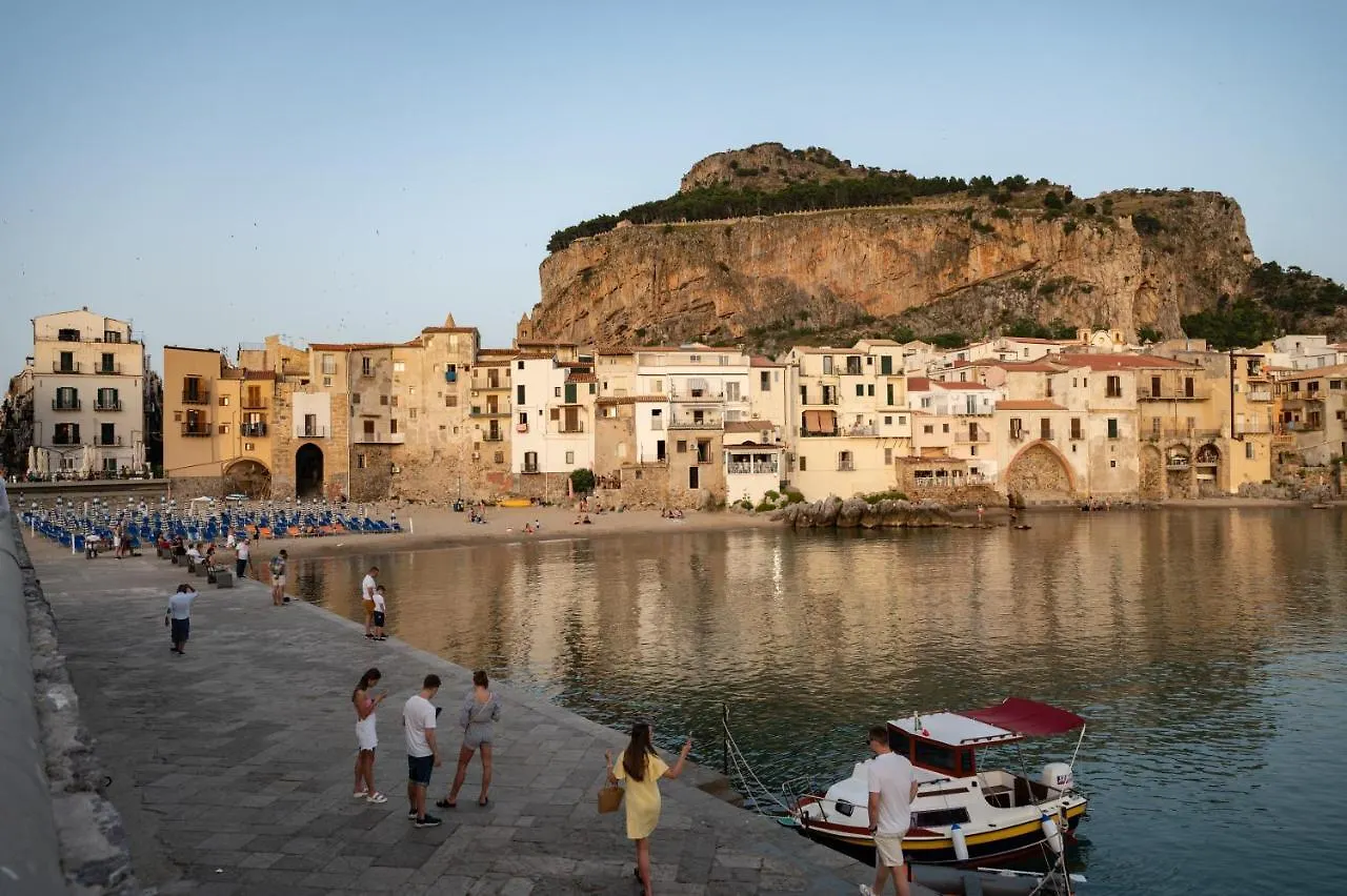 Casa Vacanze Tramonto Alla Marina Cefalù