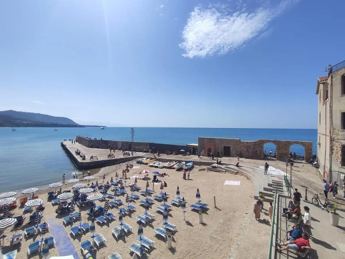 Casa Vacanze Tramonto Alla Marina Cefalu 0*,  Italy