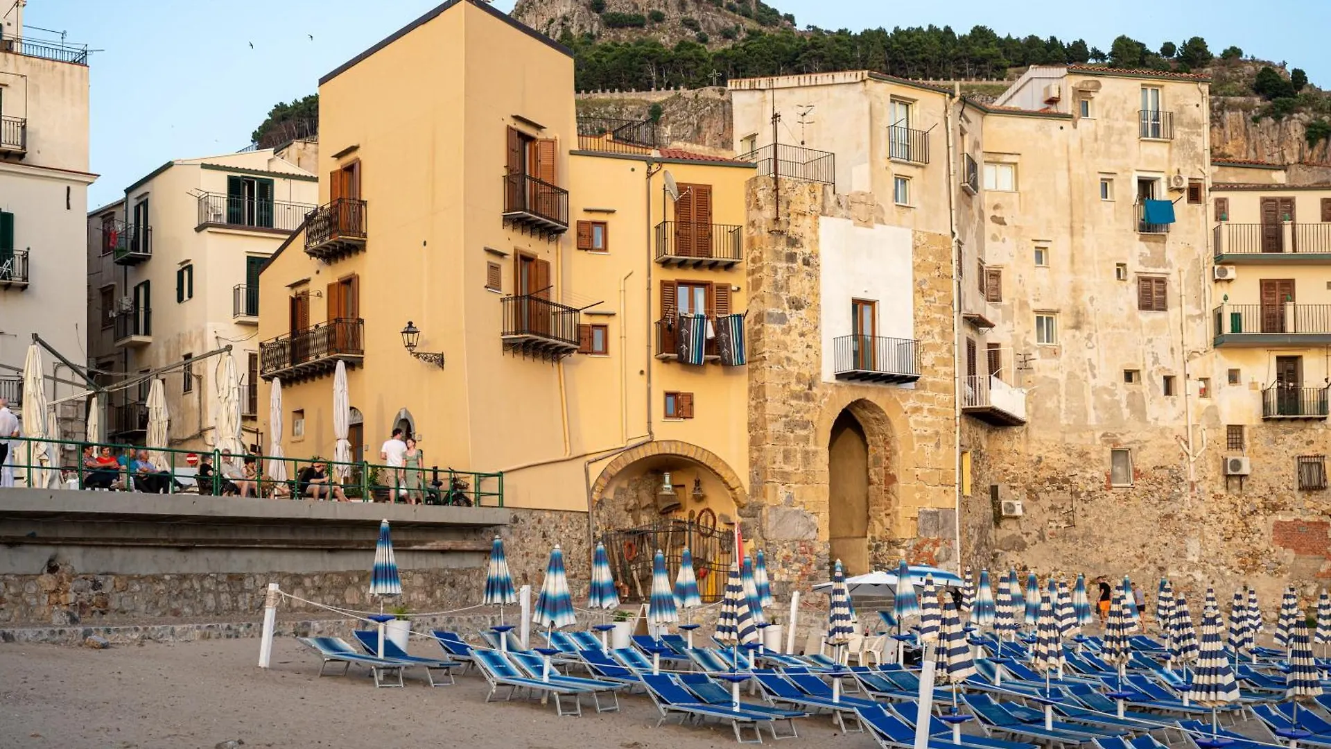 Casa Vacanze Tramonto Alla Marina Cefalu Apartment