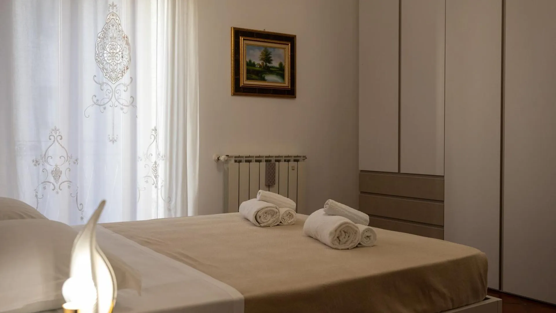 Apartment Casa Vacanze Tramonto Alla Marina Cefalu Italy