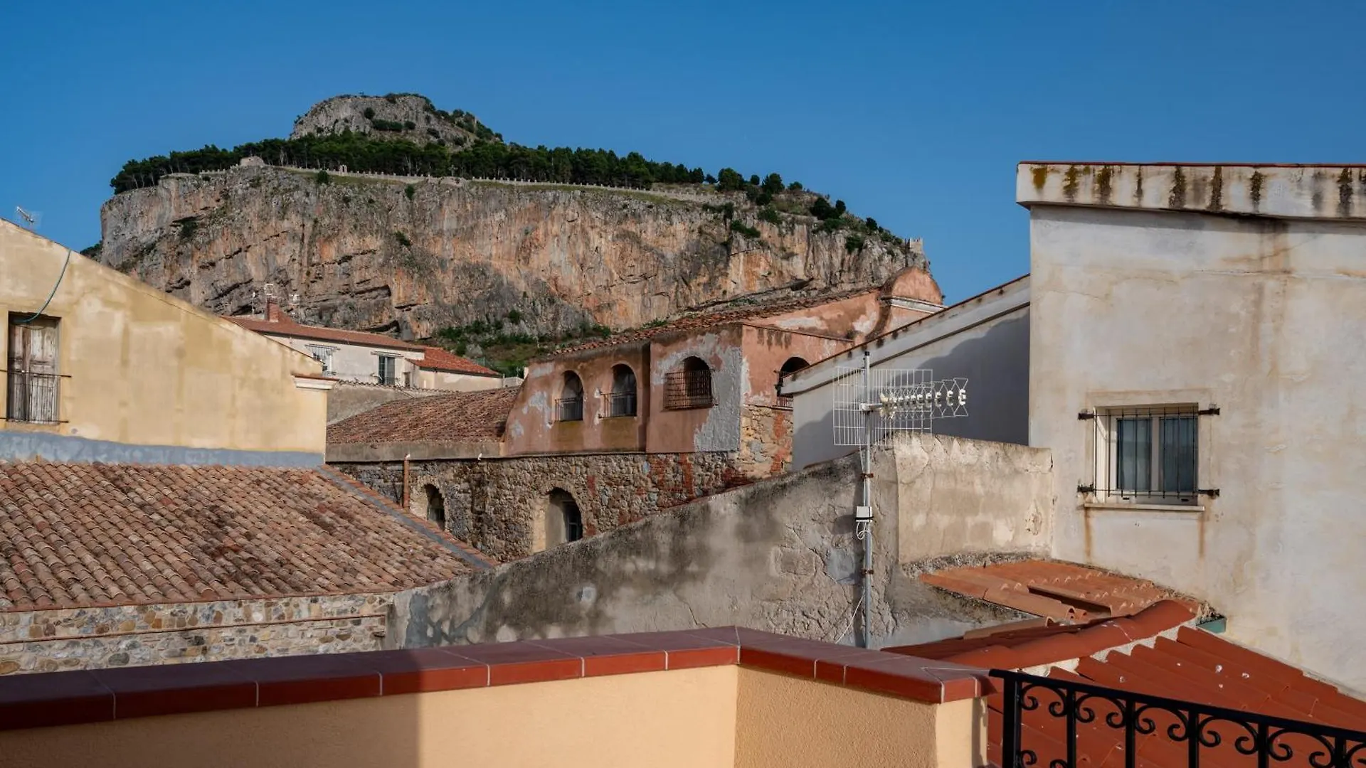 Casa Vacanze Tramonto Alla Marina Cefalu Apartment